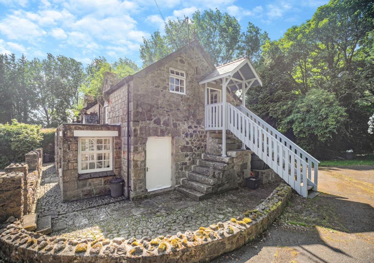 The Hayloft At Hembal Manor * St Austell